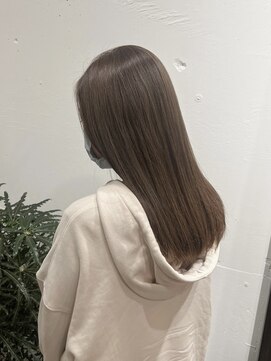 ヴィップルーム(viproom) 可愛いグレージュカラー