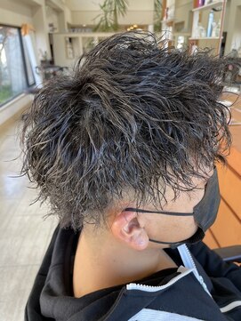 フェリア サウスガーデン(felia southgarden) ツイストスパイラルパーマ