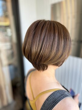 モニカ ヘアー(monica Hair) ショートヘア