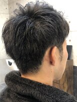 アルファベットシーガム(C gam)&nbsp;王道無難なショートサイドパートスタイル