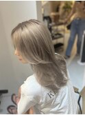 オリーブベージュ レイヤーカット 前髪 ブリーチなし
