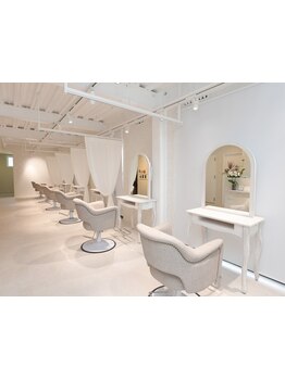 《瀬戸!》開放的な空間であなたにピッタリのデザインをお届け◇半個室だから周囲を気にせずくつろげます◎