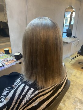 ワンドット バイ キーマン(ONE. by KEYMAN) ブリーチ必須 シルバーアッシュ