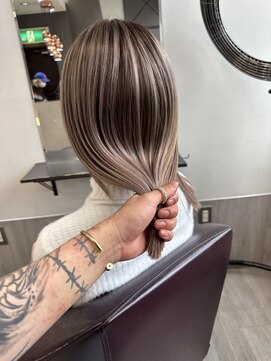 エイム(AiM) S_ハイトーン/バレイヤージュ/シャドウルーツ/レイヤーカット