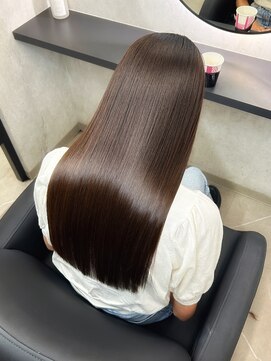 ユニー(uniii) 美髪縮毛矯正×サラツヤロング☆uniii新宿