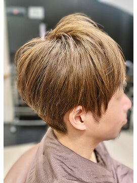 レイエレガンス(Rei Elegance) ツーブロックで耳周りスッキリ