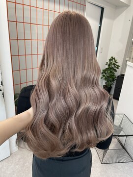 ペレ 渋谷(PELE) イメチェン/ホワイトブロンド/外ハネボブ/ワイドバング/渋谷