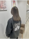 ミルクティーベージュ