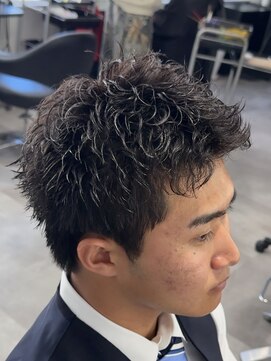 ウノ(U.No.) スパイキーパーマ