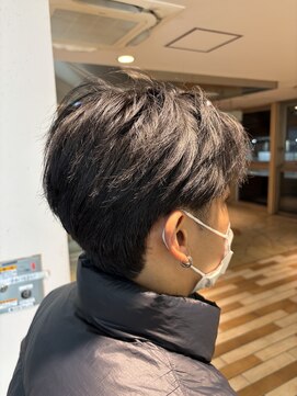 ケンジ 平塚 アネッタ(KENJE annetta) 毛流れセンターパート