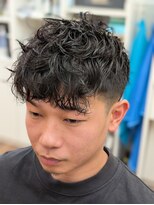 トリイ(TORII)&nbsp;動きのある、フロントヘビー・ベリーショート
