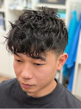 トリイ(TORII) 動きのある、フロントヘビー・ベリーショート