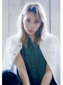 [Taylor] &nbsp;耳掛けが可愛いミディ×かきあげバング