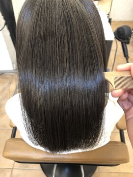 アコンプリッシュ 代官山 恵比寿(accomplish) ミルキーアクアミネコラ