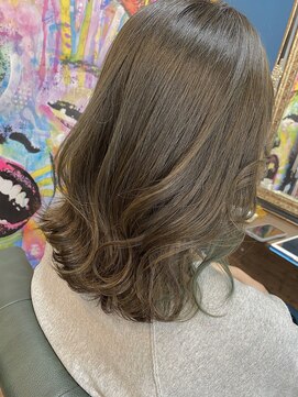 ピンクベルベット(PINKVELVET) イヤリングcolor