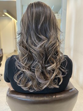 ヘアーサロン イルア 北越谷(hair salon I'LUNA) バレイヤージュグレー