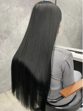 ラックスビーハカタ 福岡博多バスターミナル店(LUXBE HAKATA) 艶髪ストレート/髪質改善トリートメント/ロングヘアー