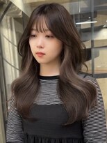 サイン 表参道(SIGN)&nbsp;ザクザクレイヤーカット巻き方簡単ロング韓国アイドル表参道渋谷