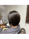 ショートボブ