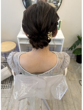 ヘアメイクアンドセットサロン リッコ(Hair make&set salon Ricco) ゆるふわ可愛いシニヨン