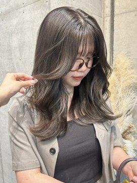 フォルテ ティアラ 横浜店(FORTE TIARA) オリーブベージュ/透明感カラー