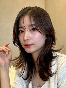 コンフィー(comfy) 『サザワ』フェザーパーマチェリーブラウンミニウルフ