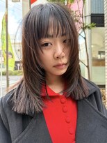 ロジエ(ROSIER) レイヤー/ミディアム・ロングレイヤー/顔まわり・フェイス20代