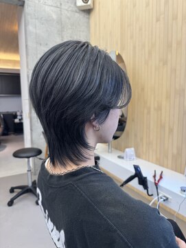 MEN’S HAIR/サーフカール/刈り上げセンターパート/静岡鷹匠