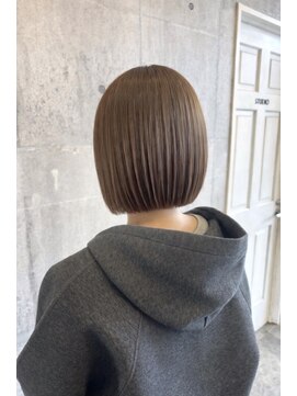 アーチ(ARCH) ぱつっとボブ×ベージュ《ARCH Mayu》