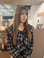 ロエム(Loem)&nbsp;ベージュカラー×フェイスフレーミング