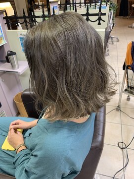 アールモンドヘア新世界 切りっぱなしBOB