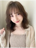 カジュアルミディアムヘア