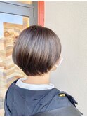 ショートボブ