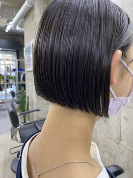 蜃気楼 （（（蜃気楼）））えりあしギリギリのミニボブ