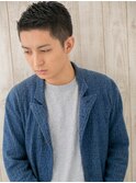 スタイリッシュな男前サイドパートオシャレバーバーカットQ