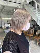 グリーン(green)&nbsp;簡単スタイリングウルフカット　ミルクティーベージュ bymisaki