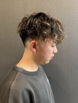 リリー(Lily)&nbsp;メンズスパイラルパーマ【理容】品川/理容室/フェード/メンズ