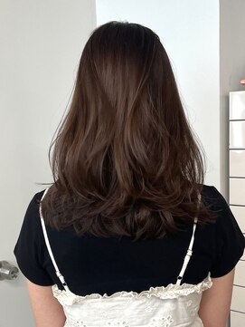 カルテ(QUARTE) ミディアムレイヤー　ブラウンベージュ