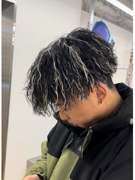 ビカム 名駅(become) ホワイトメッシュ×ツイストスパイラルパーマ