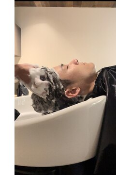 アバーブ ギンザ(Above Ginza) 20代30代40代50代◎ヘッドスパ/頭浸浴/シャンプー