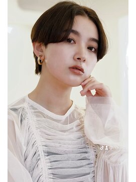 フィフス 神南(fifth) 落ち着きと色気を出すフェザーパーマ20代30代