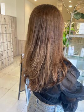 グランデュール 焼津店(GRANDEUR) セミロング