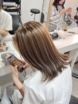 ブレンド 渋谷(BLend)&nbsp;ハイライトカラーくびれヘアアプリコットオレンジ