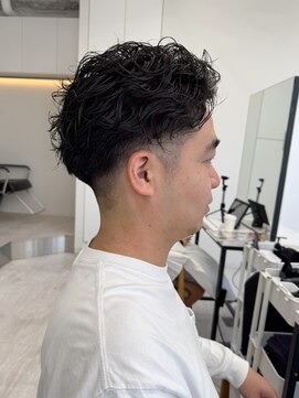 ビューナゴヤ 名駅(VIEW NAGOYA) メンズ/サーフカール/刈り上げセンターパート/波巻きツイスパ