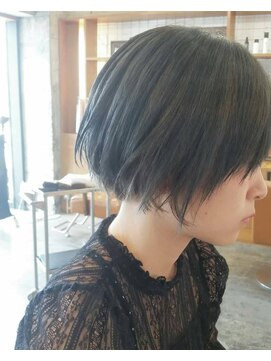 トリックスタンダードナチュラル(TRICK STANDARD Natural) Ｗカラーフォギーアッシュボブ