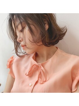 ブリンク(blink) 〈blink〉波打ちボブ