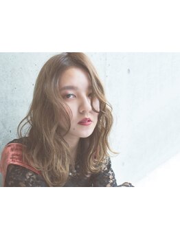 形状記憶の美シルエット…☆ゆるふわカ-ルや外国人風ウェ-ブも思い通り♪髪に優しい薬剤と施術で艶が持続◎