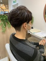 アマニ ヘアー ホスピタル(AMANI. HAIR HOSPITAL)&nbsp;流れを生かした2ブロック