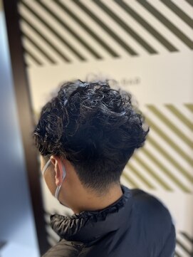 バーバーバー 都賀(BARBER-BAR) ショートカーリー　グラボブ