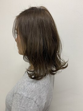 ガーランドウメダ(Garland umeda) ミディアム-ボブ-